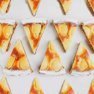 parts de tarte poires et chocolat